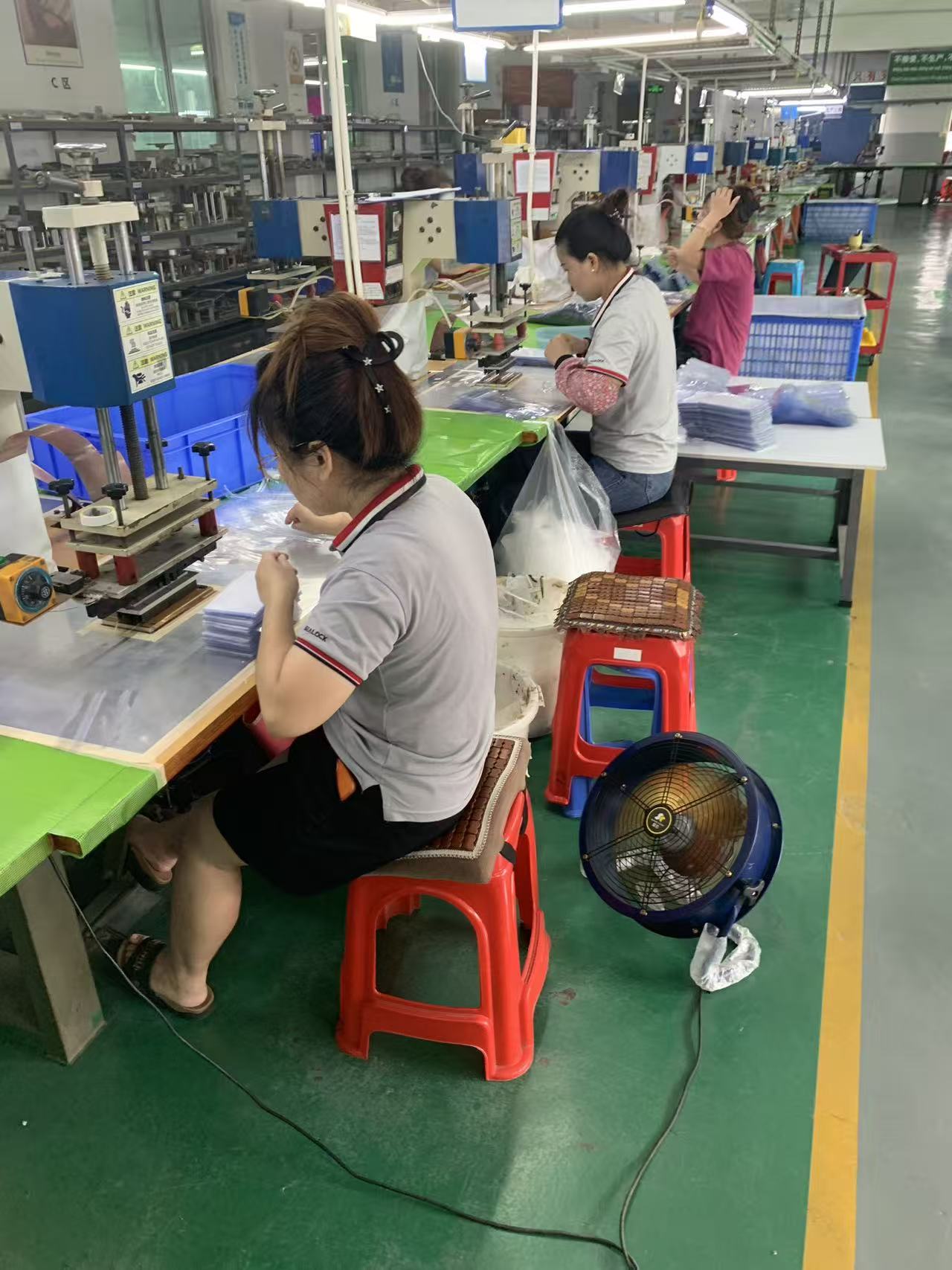 Dry Bag Factory: Produktionskapacitet och kvalitetsstandarder